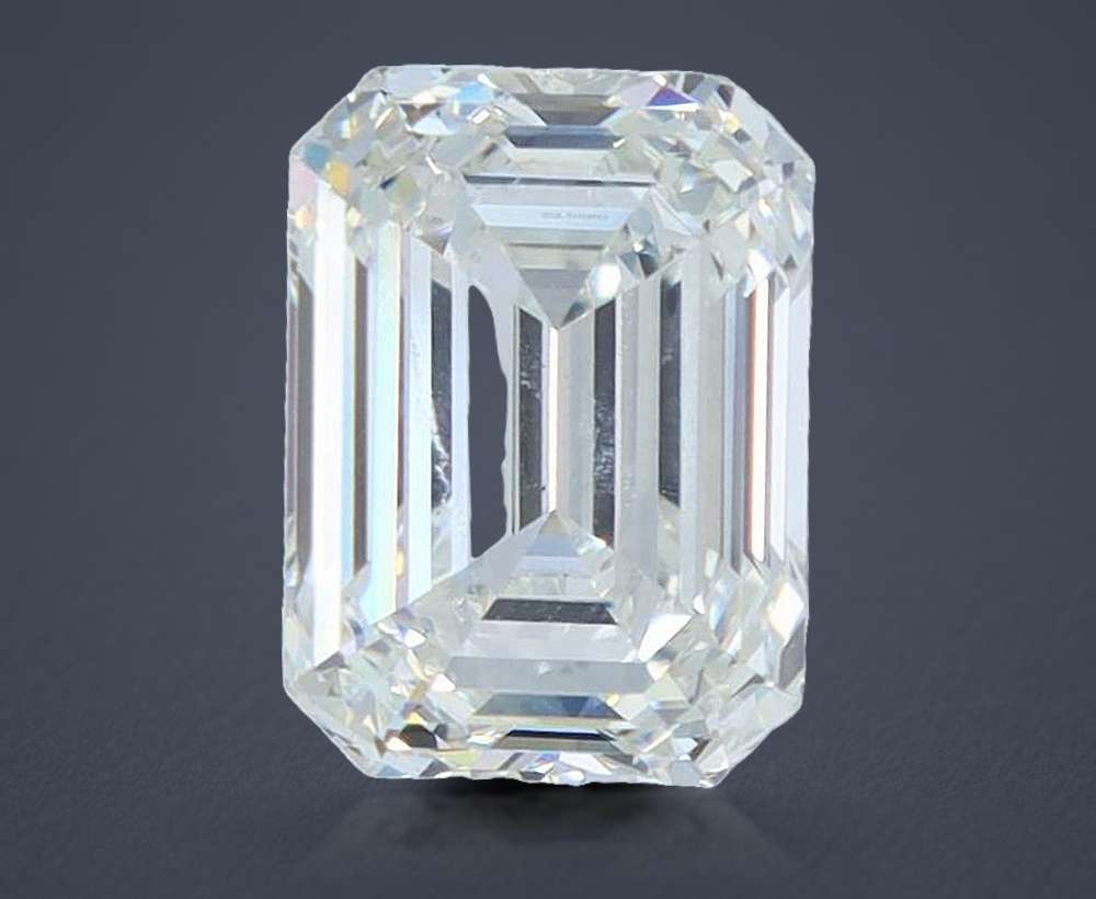 3.01 Carat Emerald Natural Diamond