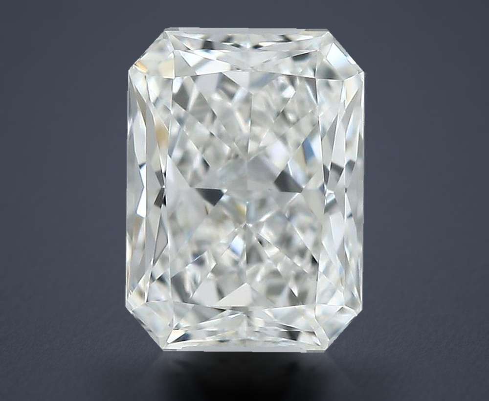 0.30 Carat Radiant Natural Diamond