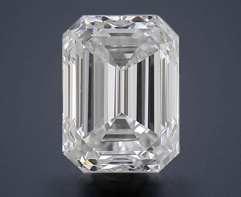 0.30 Carat Emerald Natural Diamond