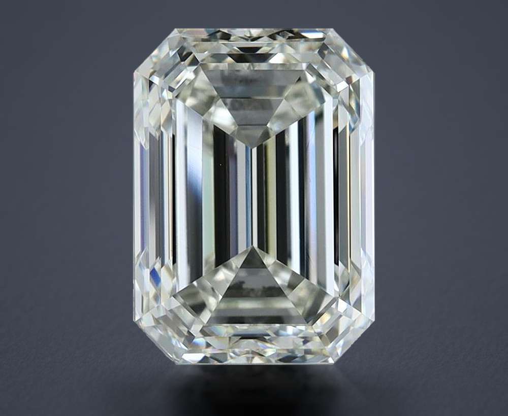 5.01 Carat Emerald Natural Diamond