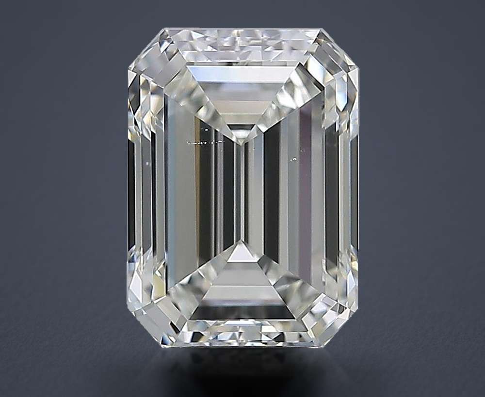 3.50 Carat Emerald Natural Diamond